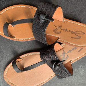 Seven7 St. Tropez Sandals